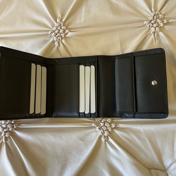 Christian Dior wallet - Picture 2 of 3
